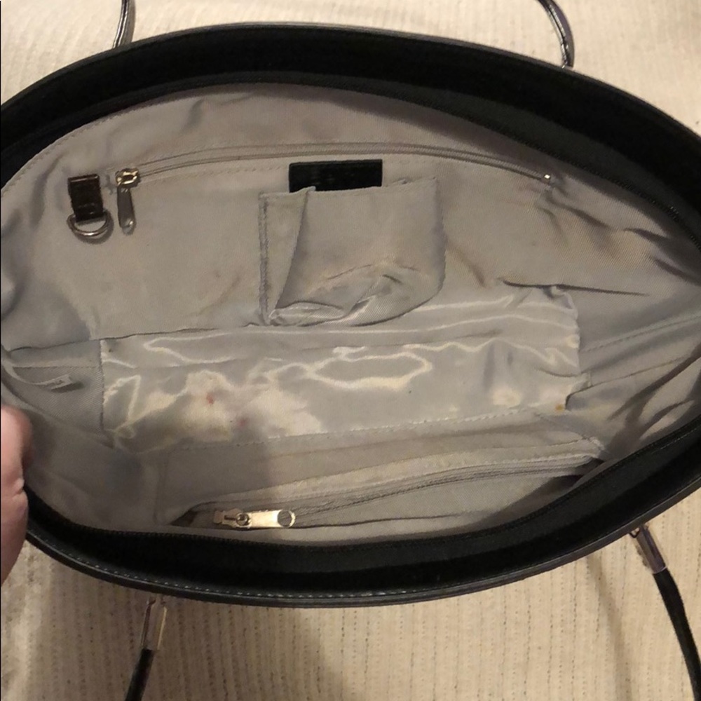 Beijo Classic Handbag - Picture 5 of 7